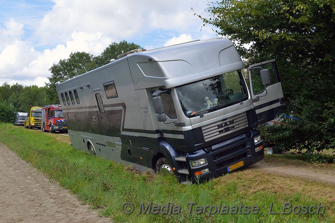 Mediaterplaatse ongeval paarden trailer hoofddorp 0001Image00003