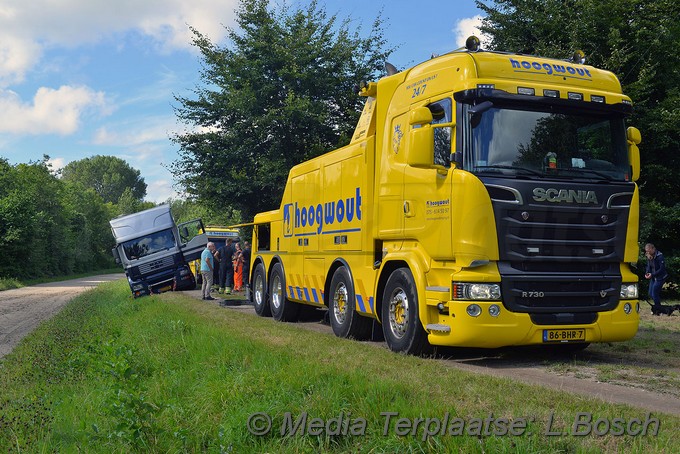 Mediaterplaatse ongeval paarden trailer hoofddorp 0001Image00005