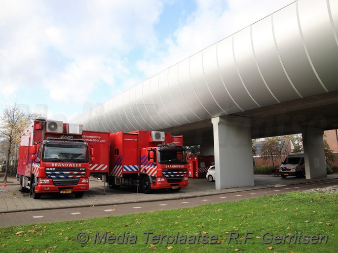 Mediaterplaatse tram op kunstwerk spijkenissen 02112020 Image00001