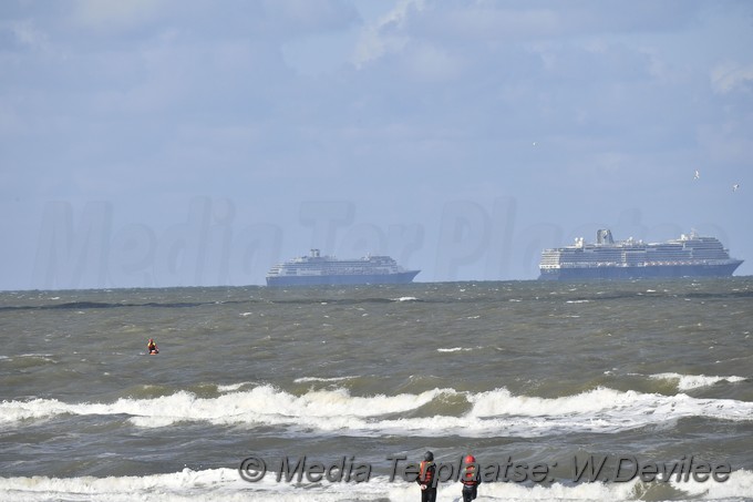 Mediaterplaatse grootste kraanschip voor katwijk 0001Image00010