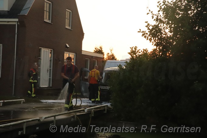 Mediaterplaatse voertuig brand middelburgseweg boskoop 0001Image00013