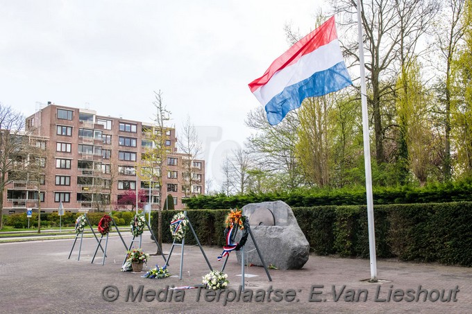 Mediaterplaatse dode herdenking hoofddorp 04052021 Image00007