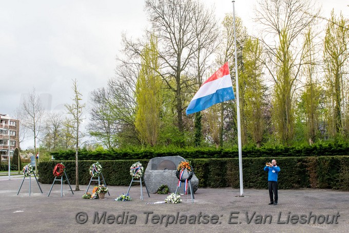 Mediaterplaatse dode herdenking hoofddorp 04052021 Image00017