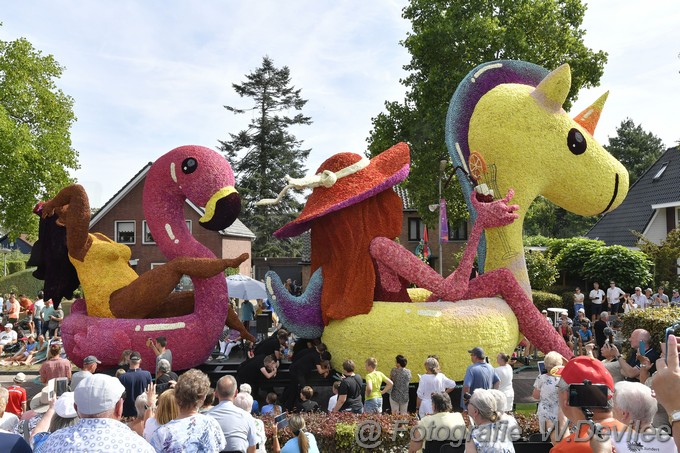 Mediaterplaatse bloemencorso zundert 04092022Image00020