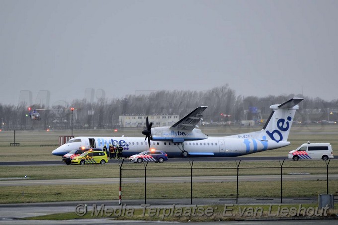 Mediaterplaatse vliegtuig landing schiphol 23022017 Image00005