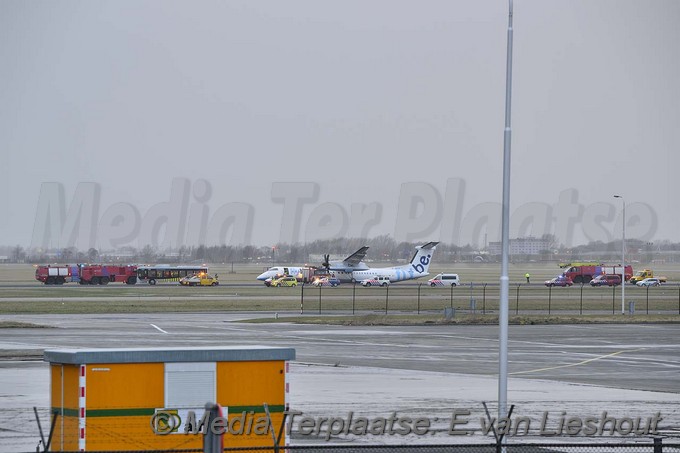 Mediaterplaatse vliegtuig landing schiphol 23022017 Image00008