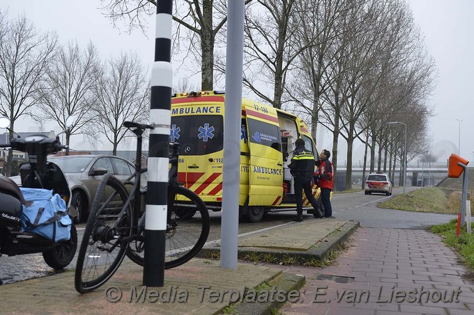 Mediaterplaatse ongeval lijnden fietser auto 10122016 Image00002