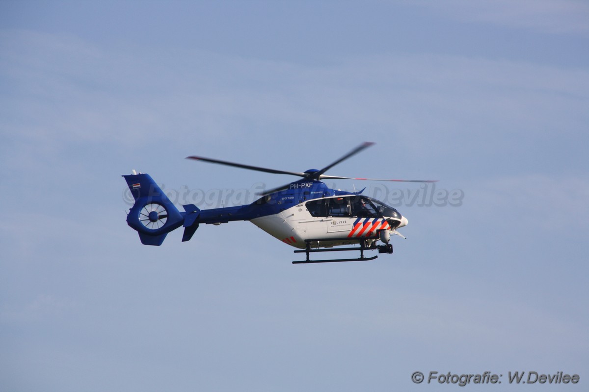 MediaTerplaatse stock foto politie helie 09122017 Image00001